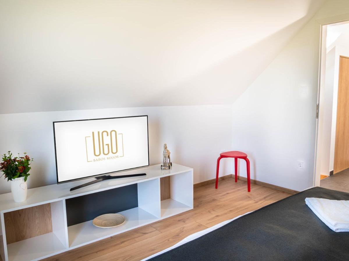 Ugo Apartman Halászi Dış mekan fotoğraf