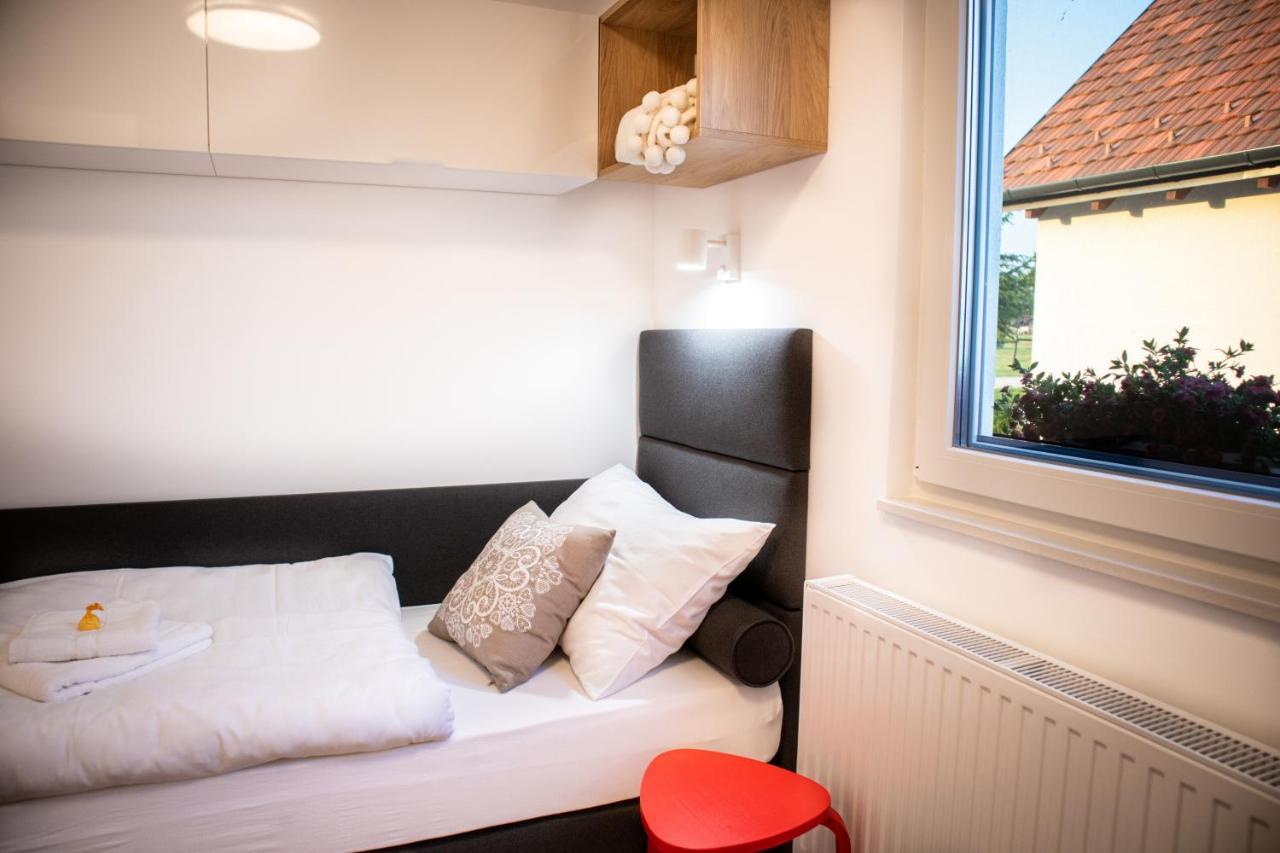 Ugo Apartman Halászi Dış mekan fotoğraf